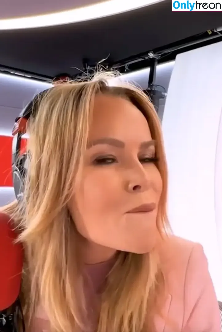 Amanda Holden голая photo #3461 (amanda_holden / noholdenback)