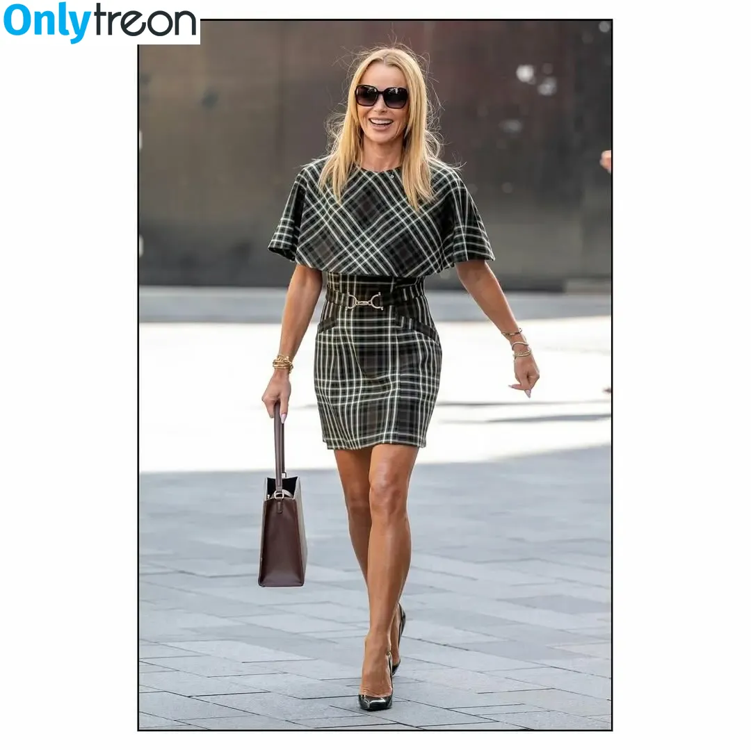 Amanda Holden голая photo #3470 (amanda_holden / noholdenback)