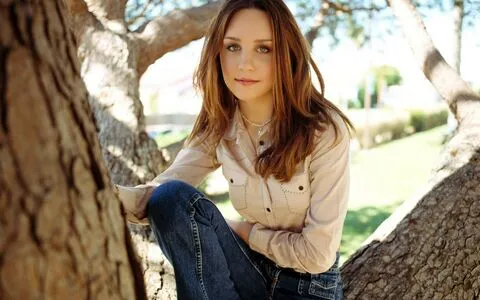 Amanda Laura Bynes / rlamandabynes nude photo #0002