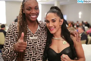 Amanda Serrano / Puerto Rican Boxer / serranosisters nude photo #0003