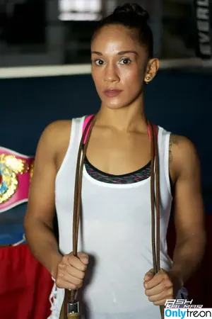 Amanda Serrano / Puerto Rican Boxer / serranosisters nude photo #0132