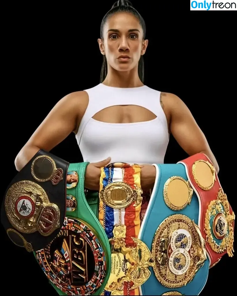 Amanda Serrano nude photo #0106 (Puerto Rican Boxer / serranosisters)