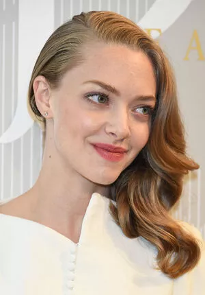 Amanda Seyfried / AmandaSeyfried / mingey nude photo #0215