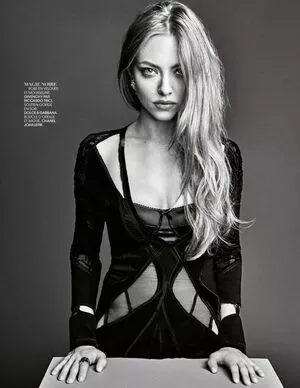 Amanda Seyfried / AmandaSeyfried / mingey nude photo #0216