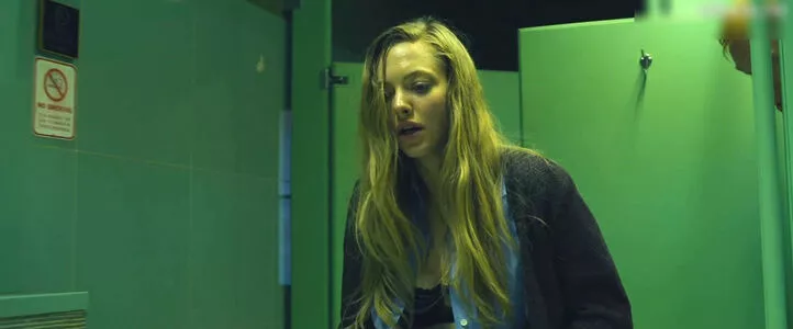 Amanda Seyfried / AmandaSeyfried / mingey nude photo #0378