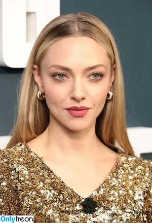 Amanda Seyfried / AmandaSeyfried / mingey nude photo #0610