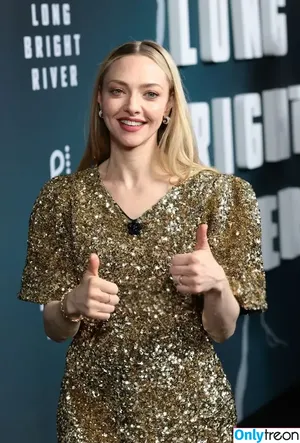 Amanda Seyfried / AmandaSeyfried / mingey nude photo #0615