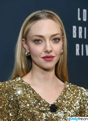 Amanda Seyfried / AmandaSeyfried / mingey nude photo #0639