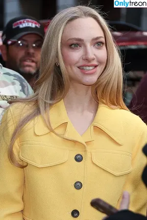 Amanda Seyfried / AmandaSeyfried / mingey nude photo #0662