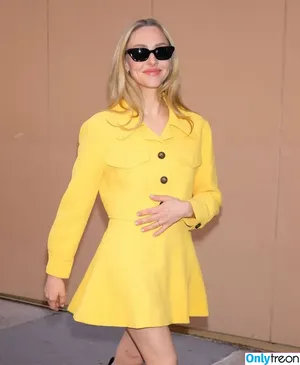 Amanda Seyfried / AmandaSeyfried / mingey nude photo #0670