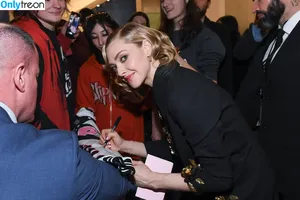 Amanda Seyfried / AmandaSeyfried / mingey nude photo #0685
