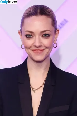 Amanda Seyfried / AmandaSeyfried / mingey nude photo #0701