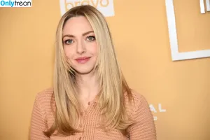 Amanda Seyfried / AmandaSeyfried / mingey фото голая #0722