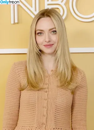 Amanda Seyfried / AmandaSeyfried / mingey фото голая #0737