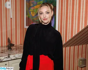Amanda Seyfried / AmandaSeyfried / mingey nude photo #0755