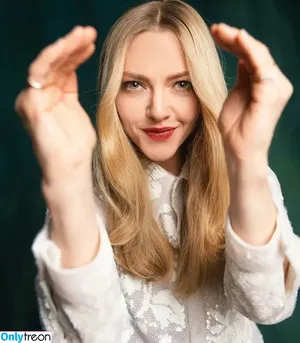 Amanda Seyfried / AmandaSeyfried / mingey nude photo #0765