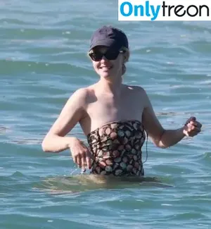 Amanda Seyfried / AmandaSeyfried / mingey nude photo #0835