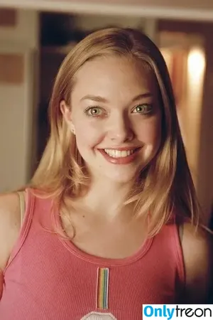 Amanda Seyfried / AmandaSeyfried / mingey nude photo #0841