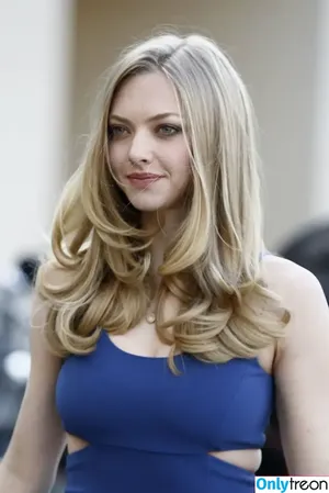 Amanda Seyfried / AmandaSeyfried / mingey nude photo #0845