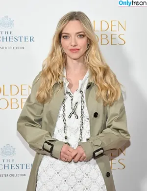 Amanda Seyfried / AmandaSeyfried / mingey фото голая #0903