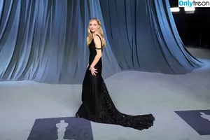 Amanda Seyfried / AmandaSeyfried / mingey фото голая #0911