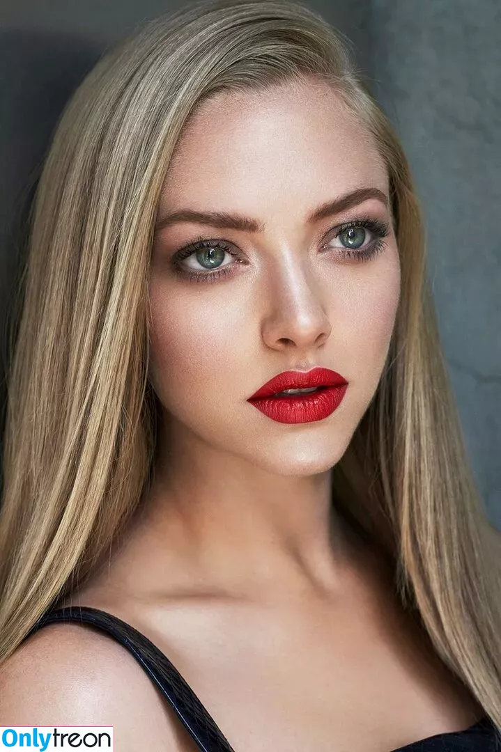 Amanda Seyfried nude photo #0168 (AmandaSeyfried / mingey)