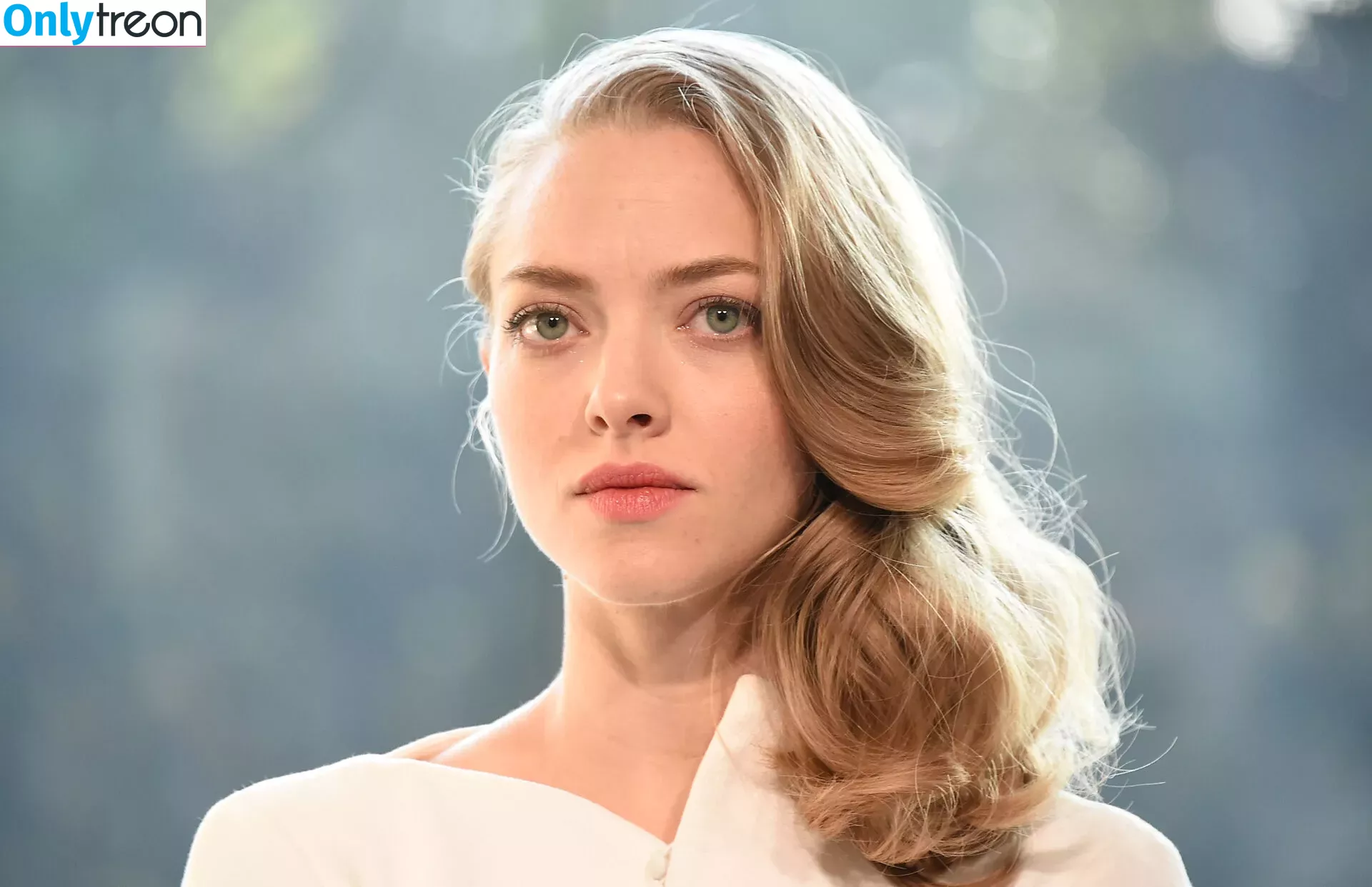 Amanda Seyfried nude photo #0231 (AmandaSeyfried / mingey)