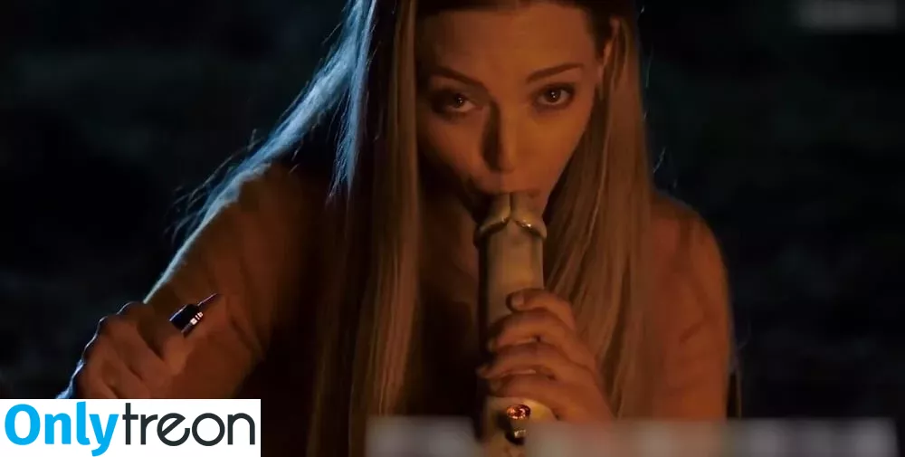 Amanda Seyfried nude photo #0280 (AmandaSeyfried / mingey)