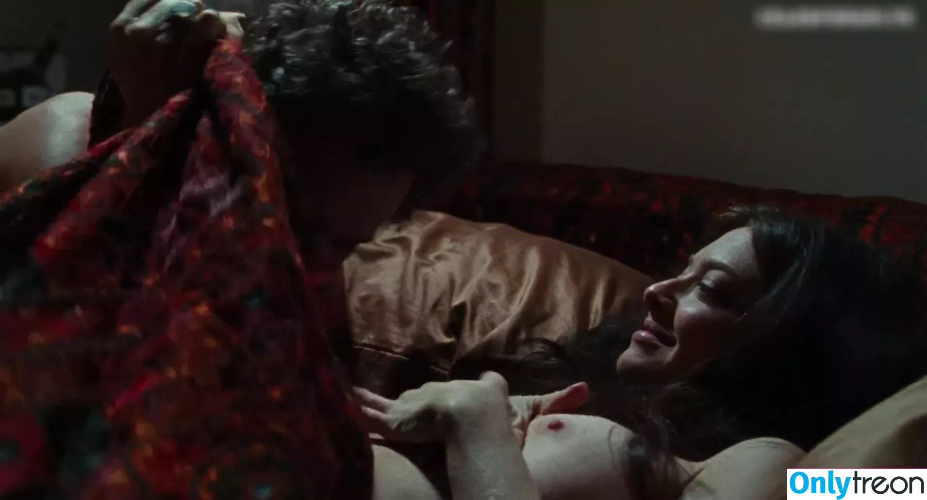 Amanda Seyfried nude photo #0306 (AmandaSeyfried / mingey)