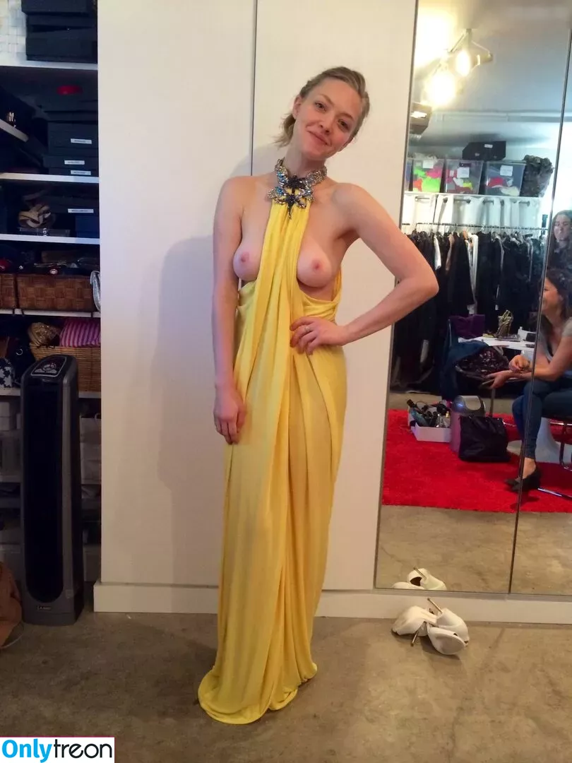 Amanda Seyfried nude photo #0334 (AmandaSeyfried / mingey)