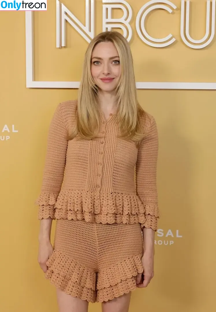 Amanda Seyfried голая photo #0736 (AmandaSeyfried / mingey)