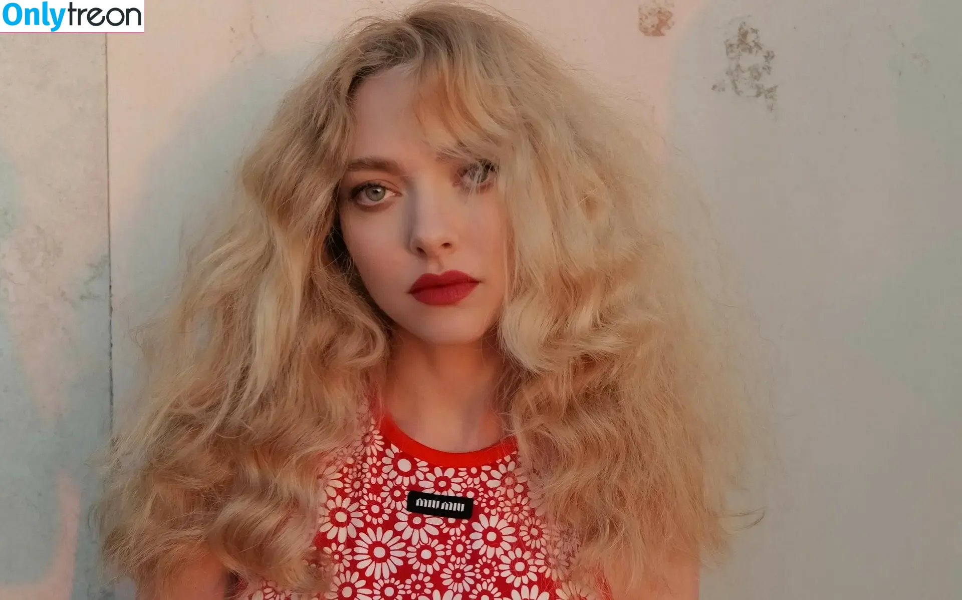 Amanda Seyfried голая photo #0800 (AmandaSeyfried / mingey)