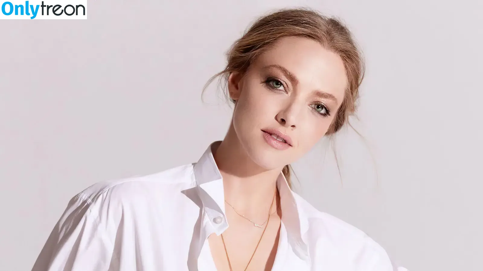 Amanda Seyfried nude photo #0847 (AmandaSeyfried / mingey)