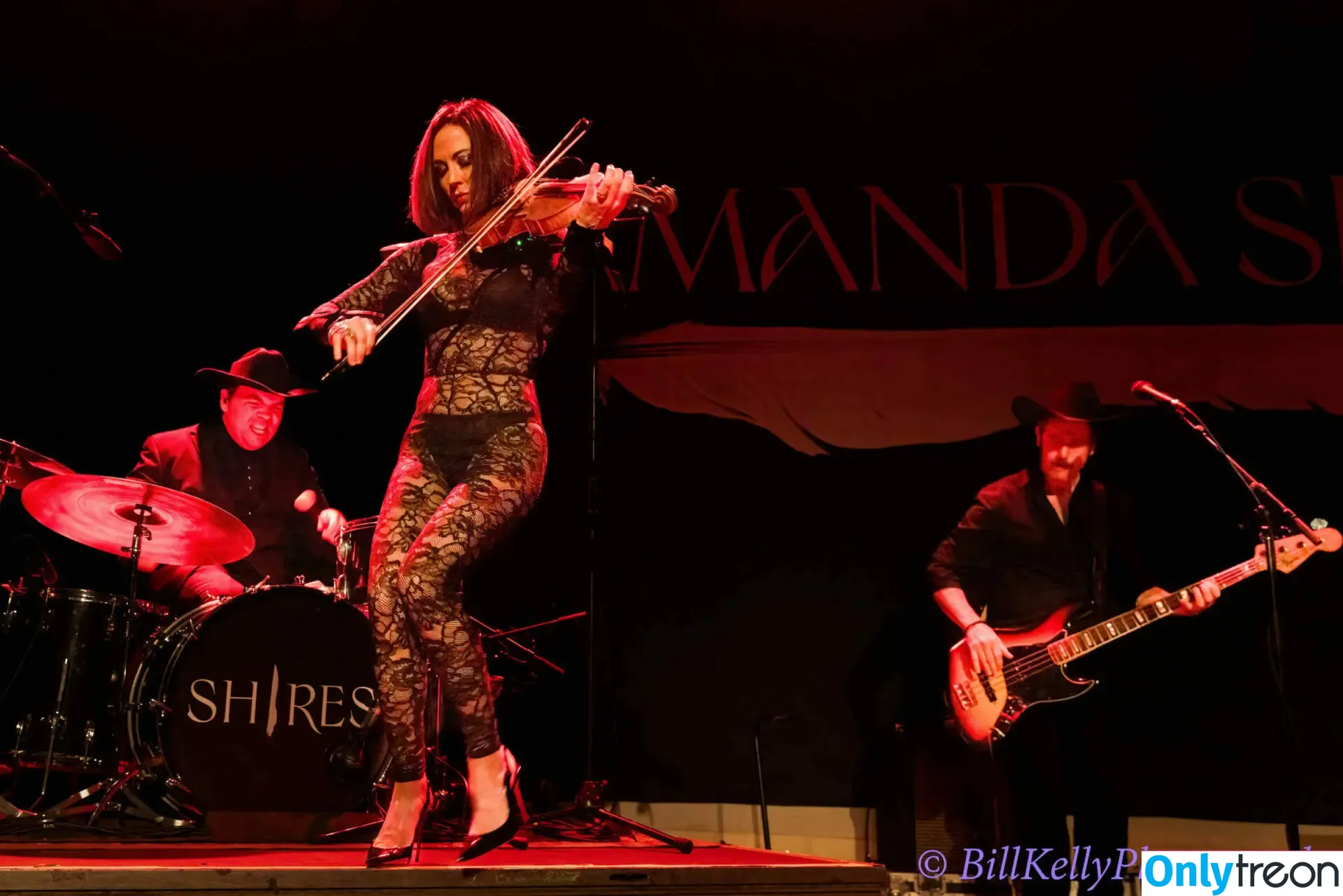 Amanda Shires голая photo #0009 (amandapearlshires)