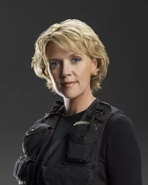 Amanda Tapping / amandatapping / reallivsmum фото голая #0079