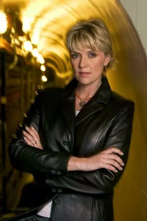 Amanda Tapping / amandatapping / reallivsmum фото голая #0083