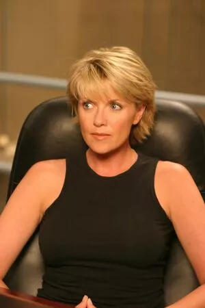 Amanda Tapping / amandatapping / reallivsmum фото голая #0085