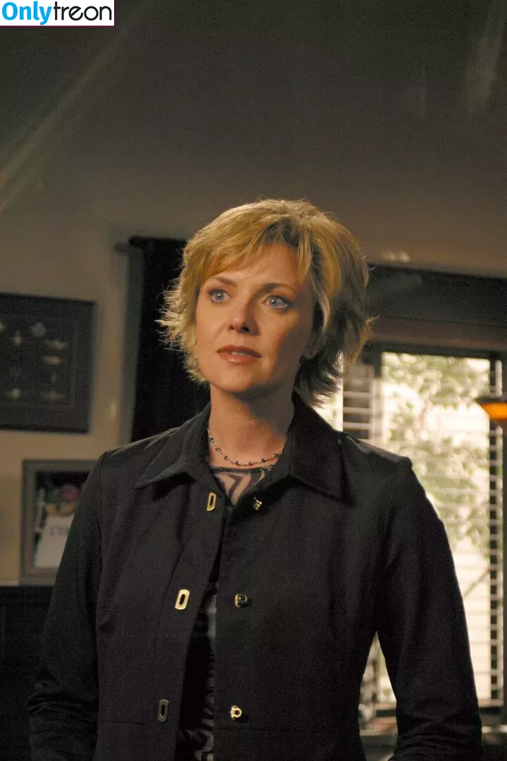 Amanda Tapping голая photo #0091 (amandatapping / reallivsmum)