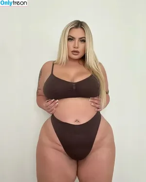 amanda.xovip / amandaamcxox2 / theofficial.amandaxo nude photo #0001