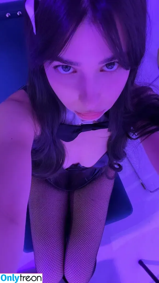 Amandadevil nude photo #0208 (Amandadevil)