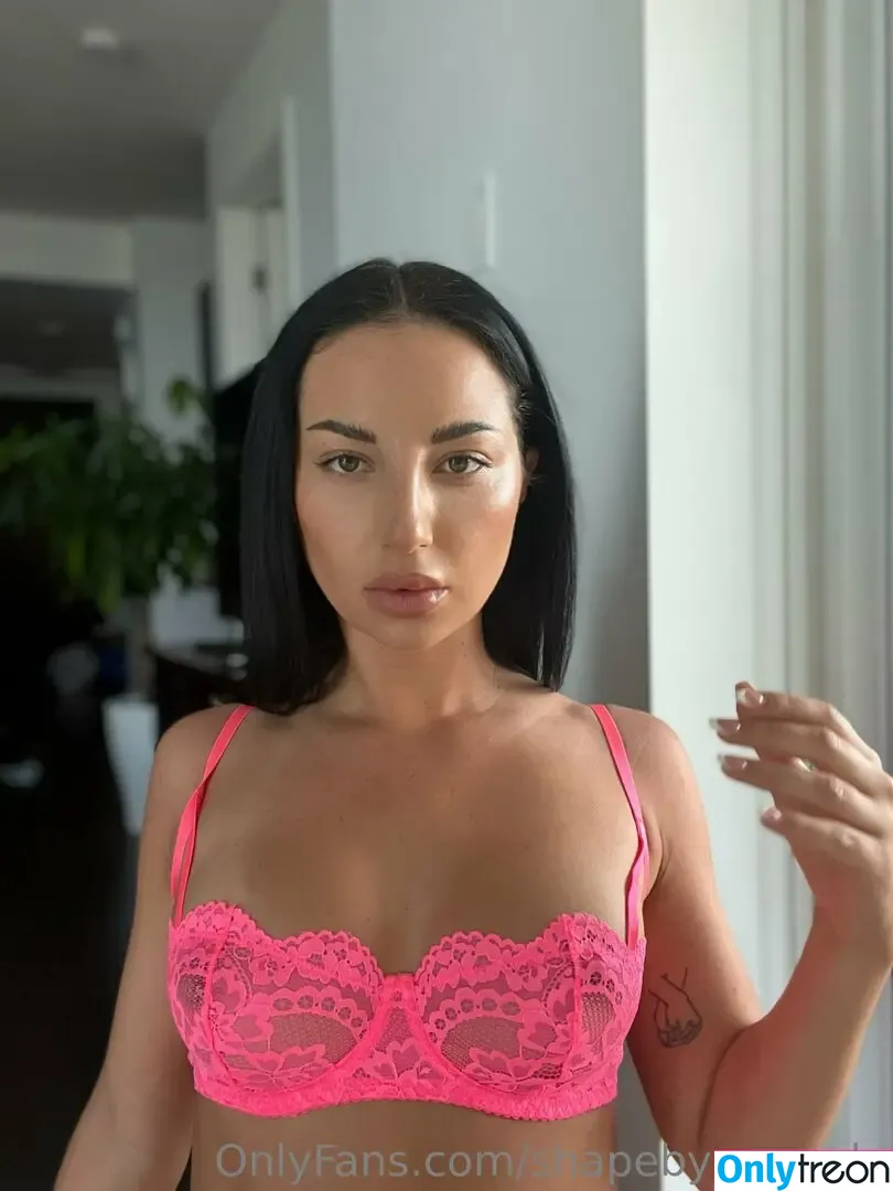 Amandagieschen nude photo #0048 (shapebyamanda)