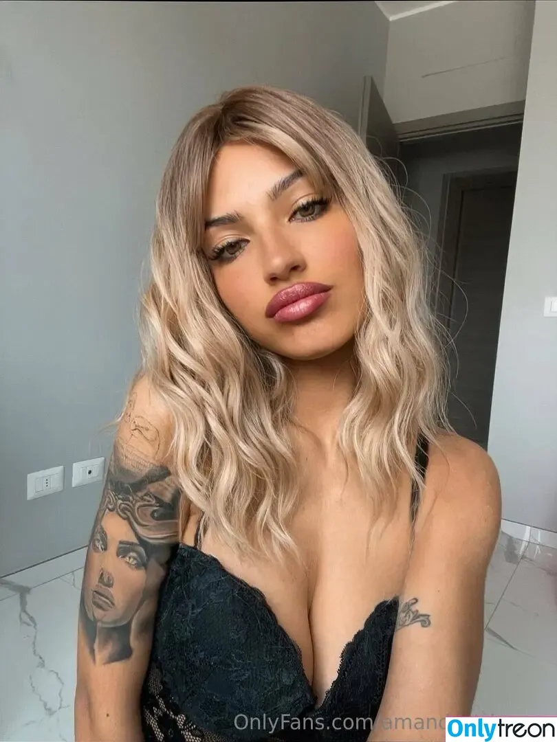 amandastripperr голая photo #0004 (littleamandablank)