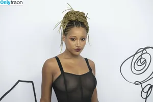 Amandla Stenberg / amandlastenberg фото голая #0162
