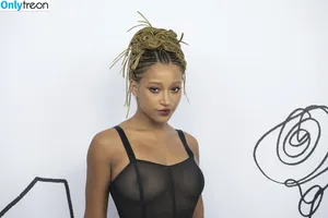 Amandla Stenberg / amandlastenberg фото голая #0172