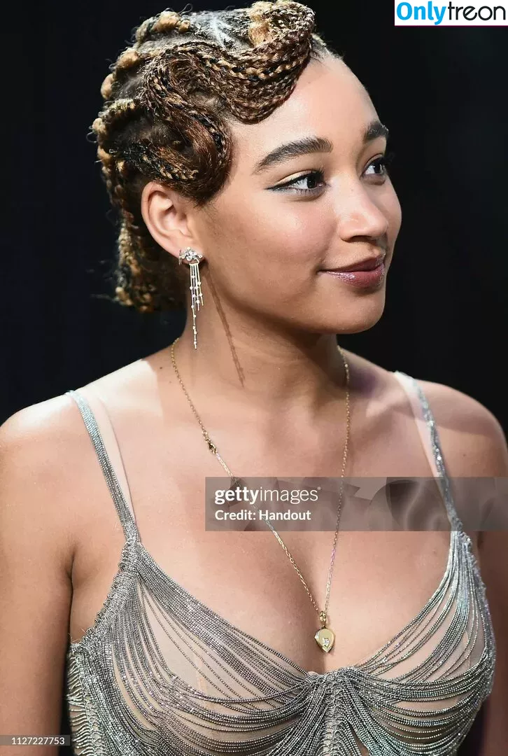 Amandla Stenberg nude photo #0053 (amandlastenberg)