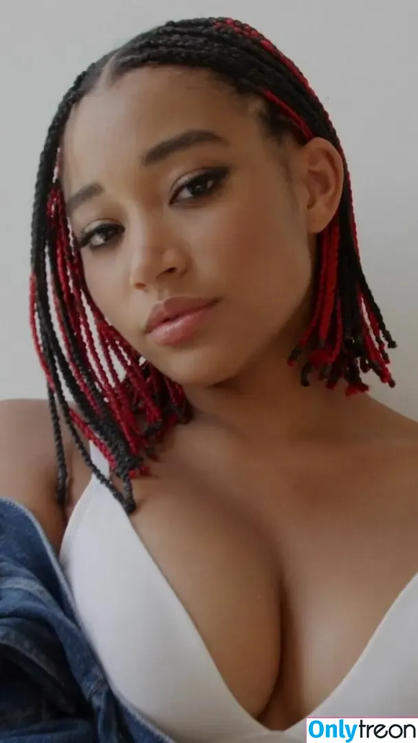 Amandla Stenberg nude photo #0127 (amandlastenberg)