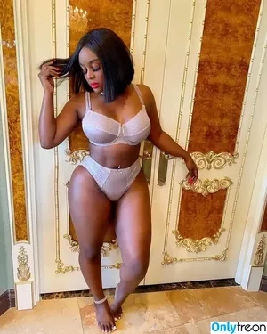 Amara La Negra / amaralanegraaln nude photo #0105