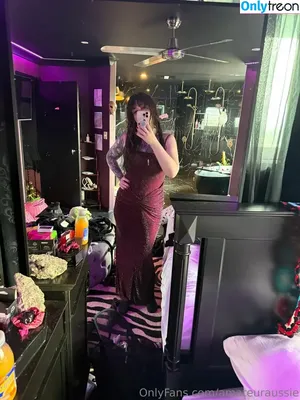 amateuraussie / Sarahsbutton / aussarah1 / crunchymoist nude photo #0419