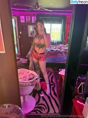 amateuraussie / Sarahsbutton / aussarah1 / crunchymoist nude photo #0609