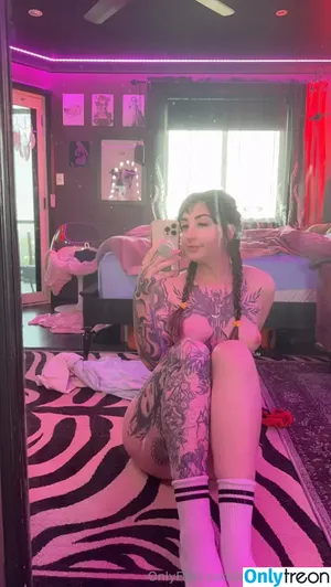 amateuraussie / Sarahsbutton / aussarah1 / crunchymoist nude photo #0614